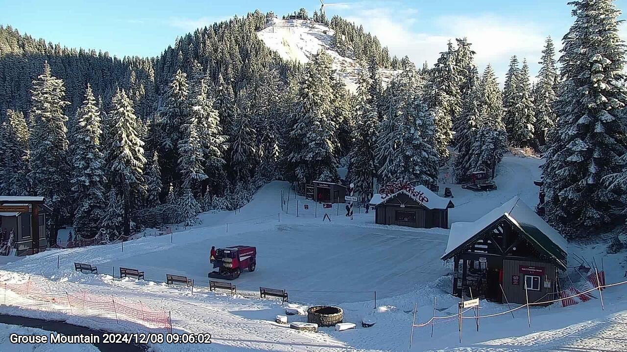 Webcam frame from Grouse Mountain on 2024/12/08