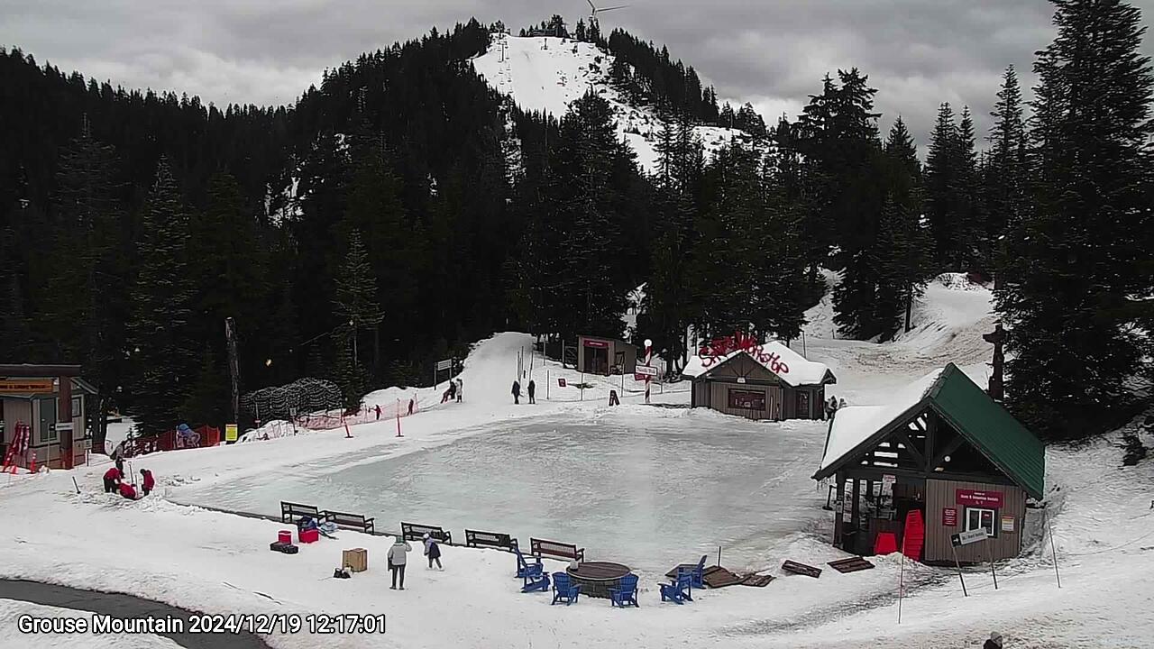 Webcam frame from Grouse Mountain at 2024/12/19 12:00