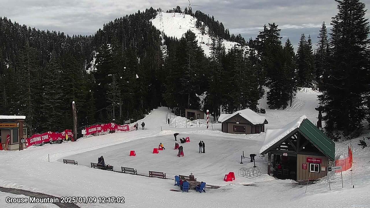 Webcam frame from Grouse Mountain at 2025/01/09 12:00