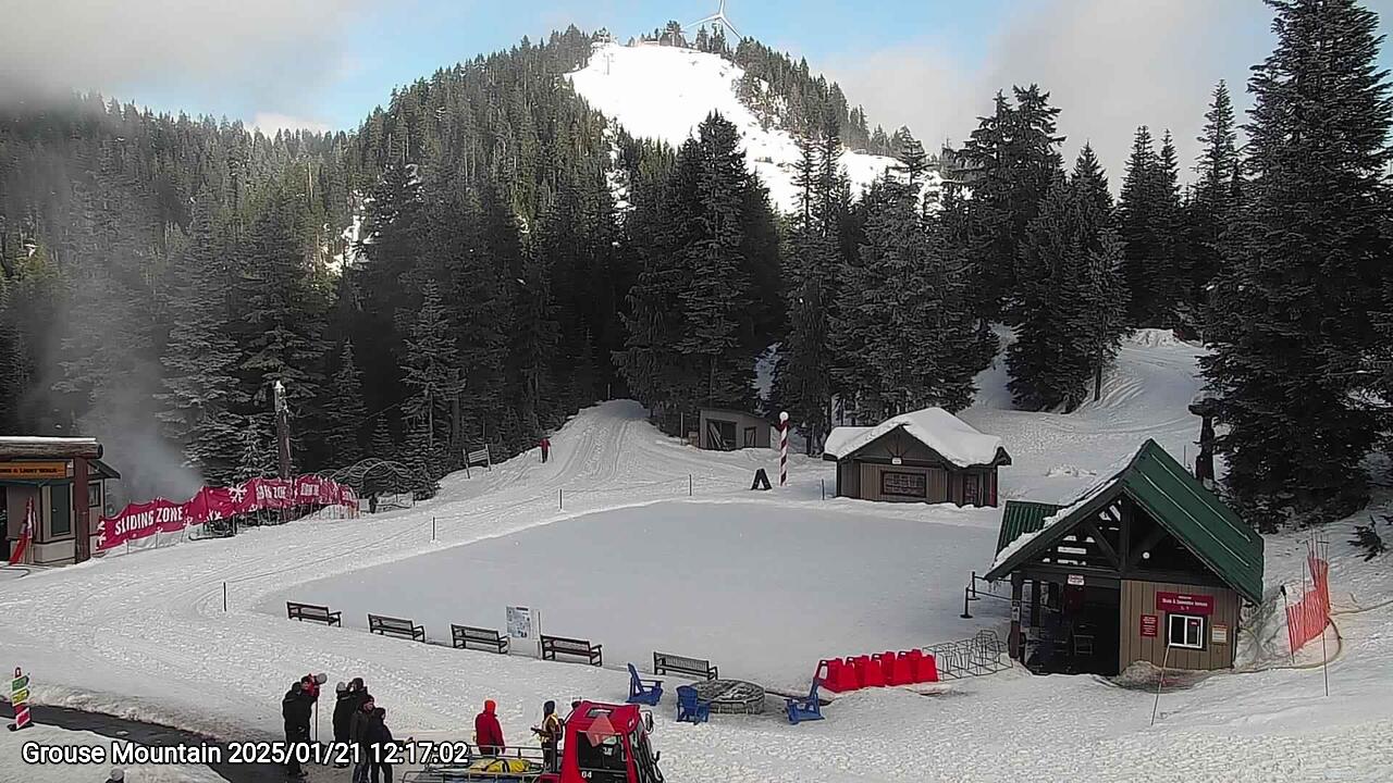 Webcam frame from Grouse Mountain at 2025/01/21 12:00