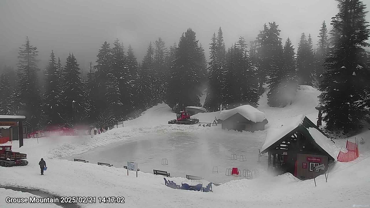 Webcam frame from Grouse Mountain on 2025/02/21