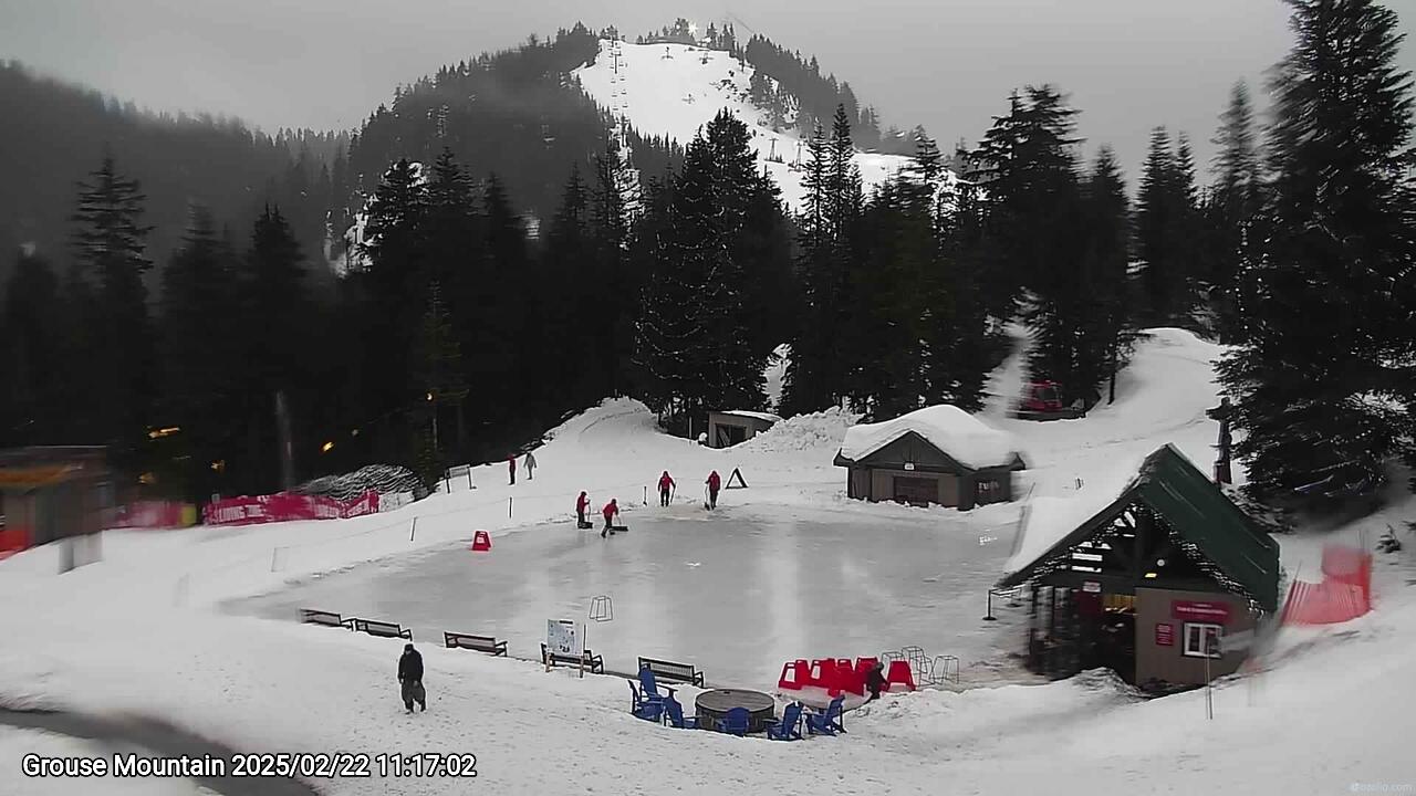 Webcam frame from Grouse Mountain on 2025/02/22
