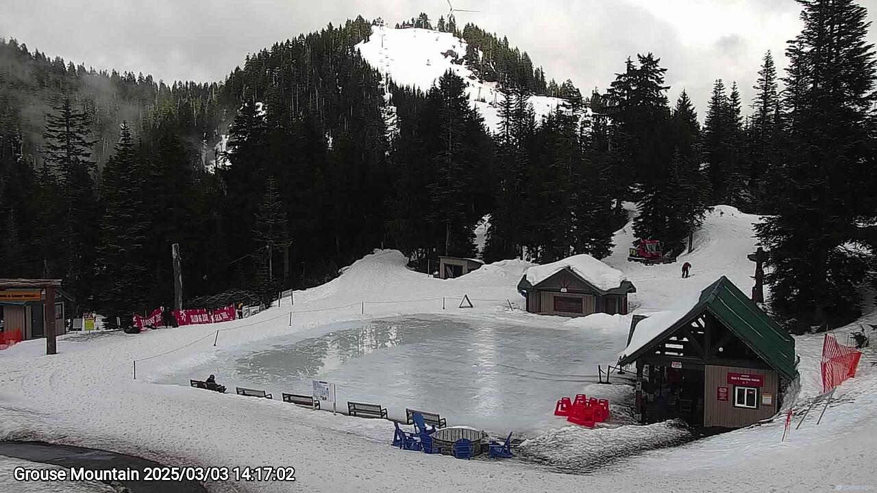 Webcam frame from Grouse Mountain on 2025/03/03