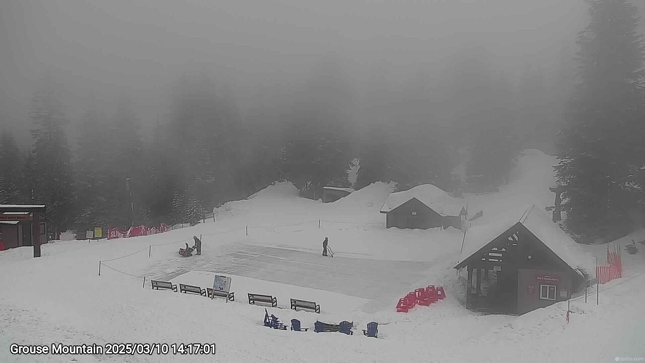Webcam frame from Grouse Mountain on 2025/03/10