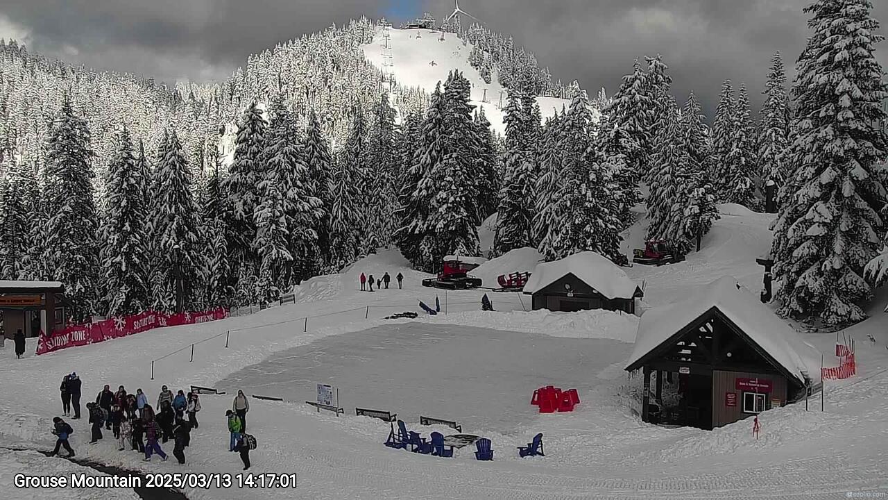 Webcam frame from Grouse Mountain on 2025/03/13