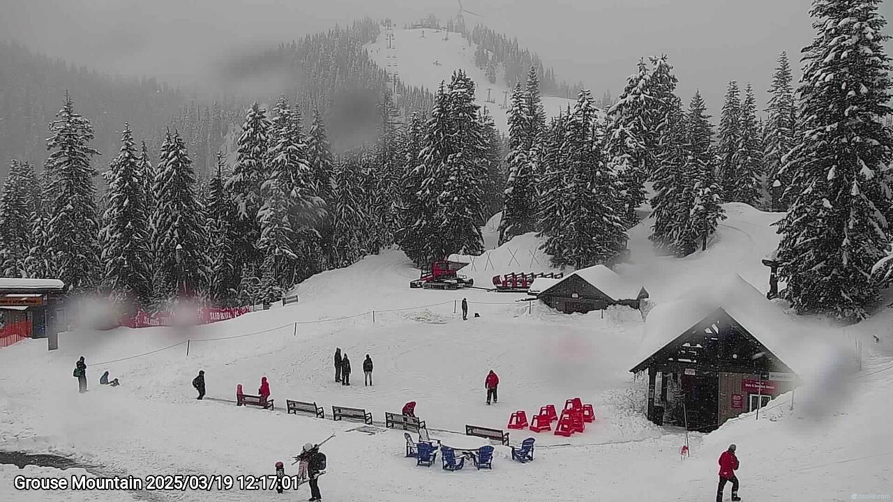 Webcam frame from Grouse Mountain at 2025/03/19 12:00