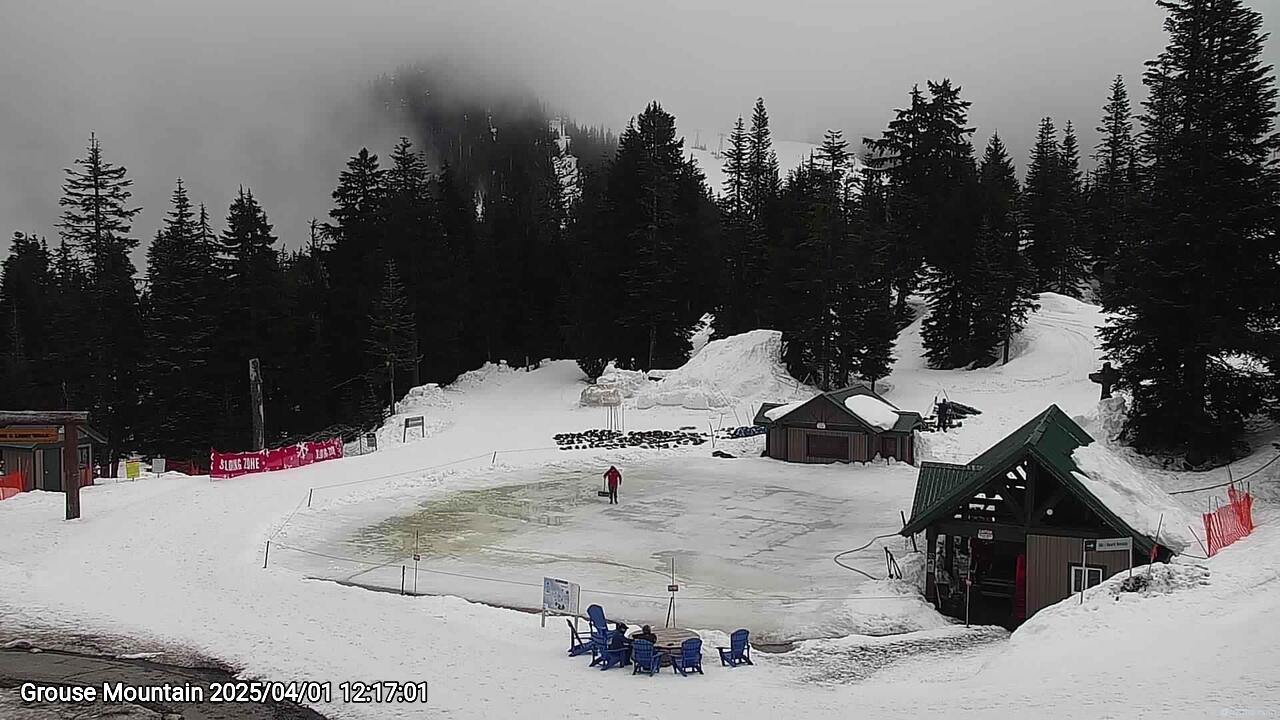 Webcam frame from Grouse Mountain at 2025/04/01 12:00