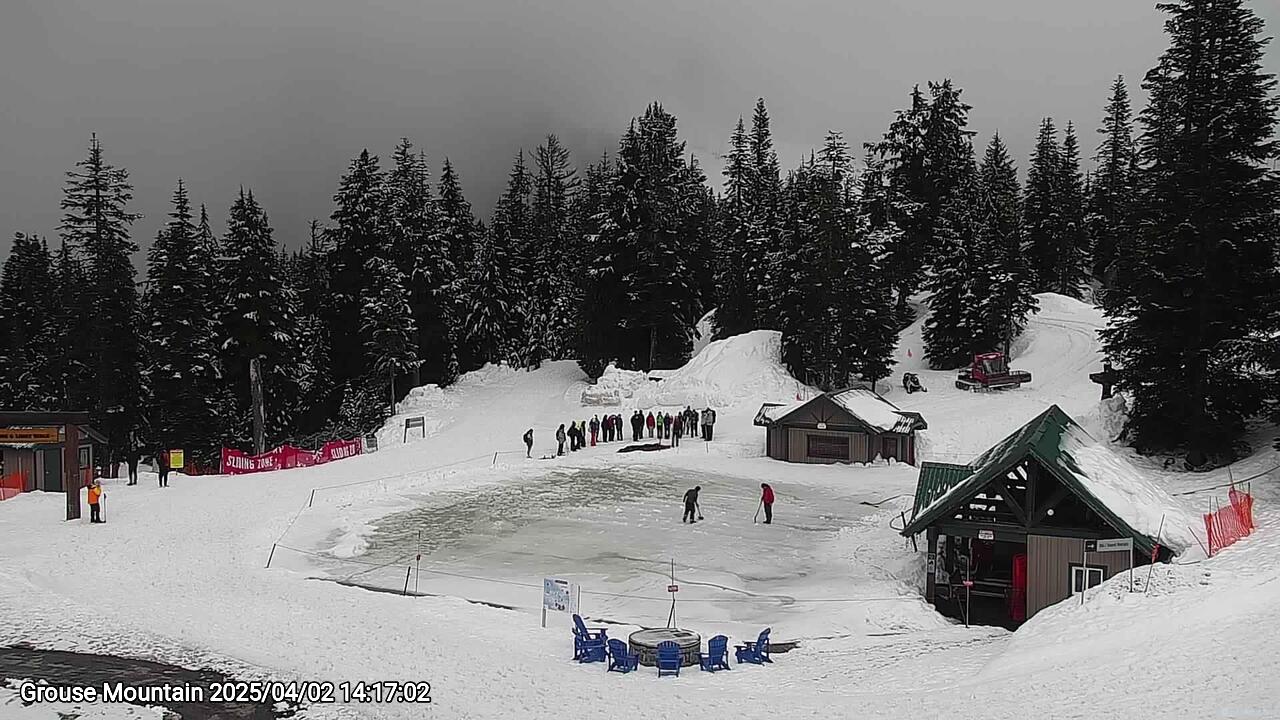 Webcam frame from Grouse Mountain on 2025/04/02
