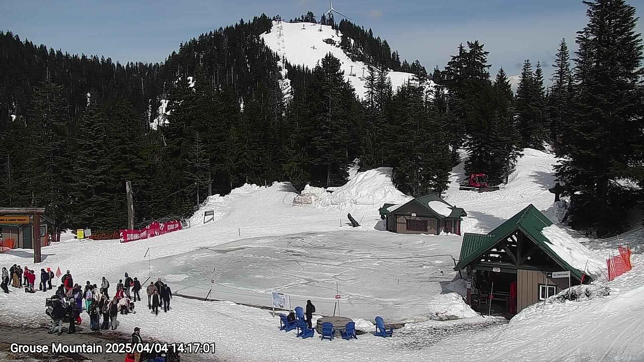 Webcam frame from Grouse Mountain on 2025/04/04