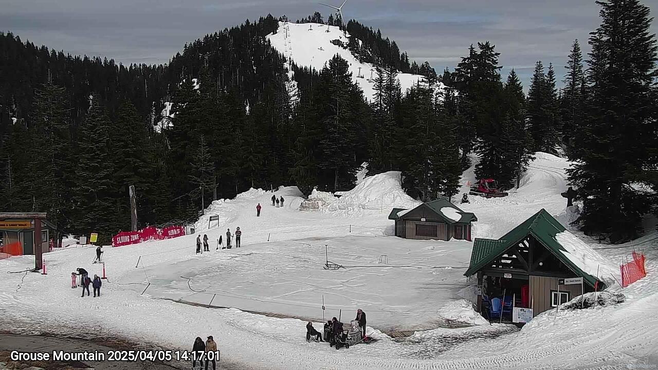Webcam frame from Grouse Mountain on 2025/04/05