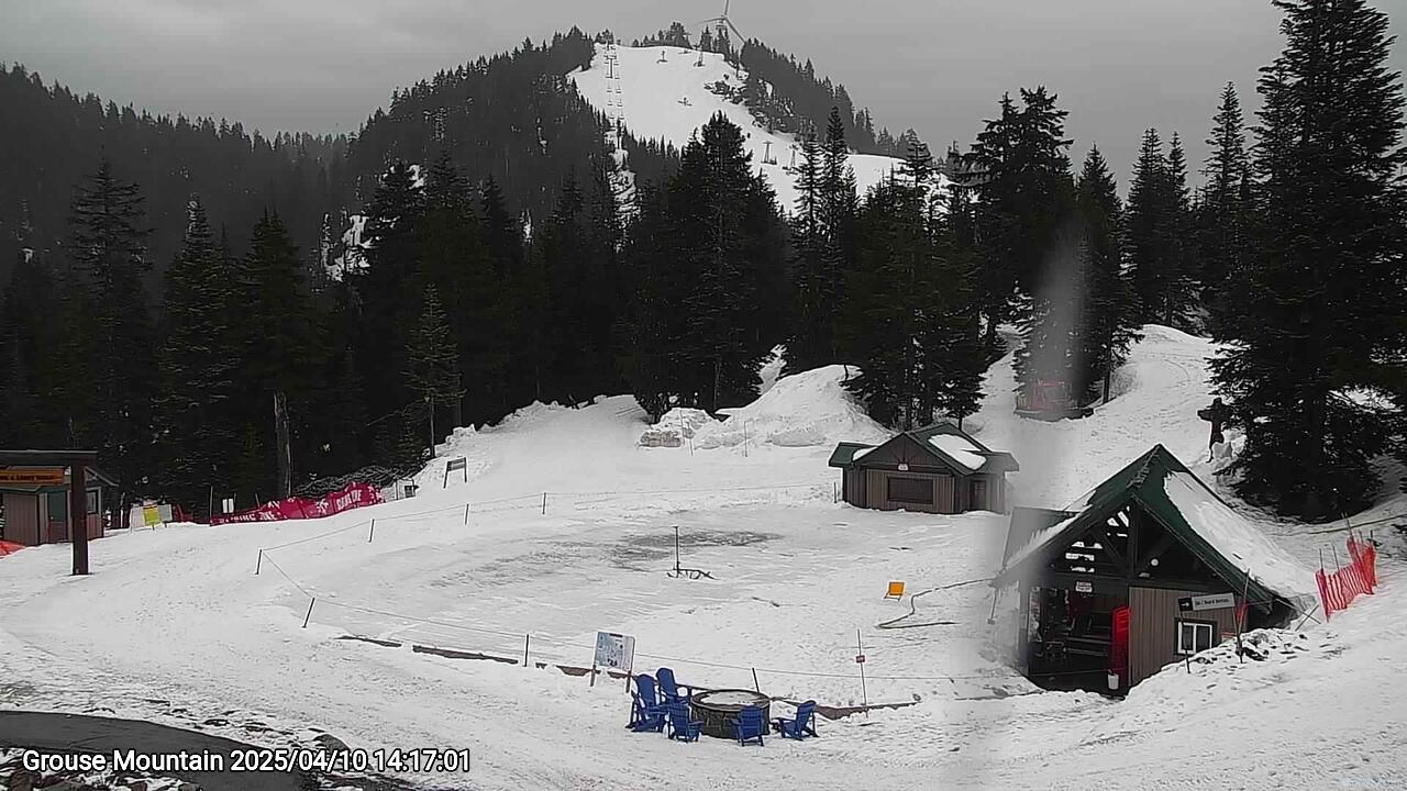 Webcam frame from Grouse Mountain on 2025/04/10