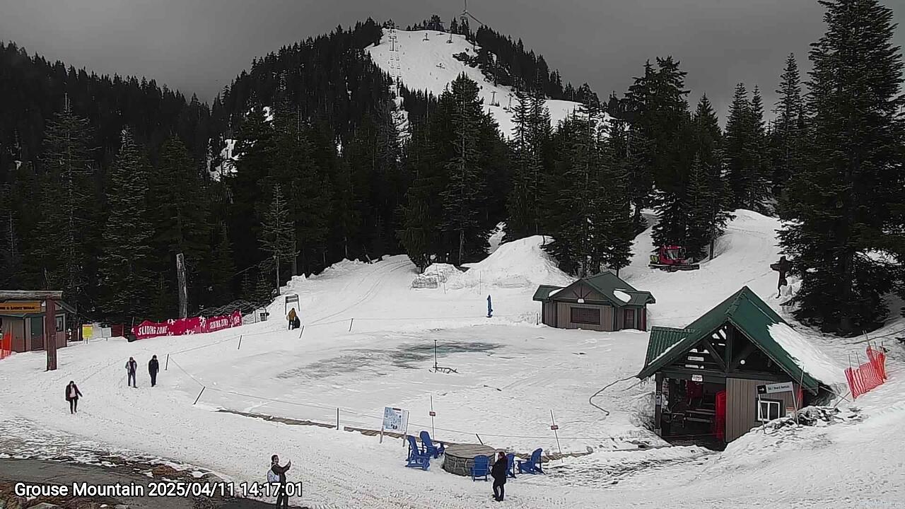 Webcam frame from Grouse Mountain on 2025/04/11