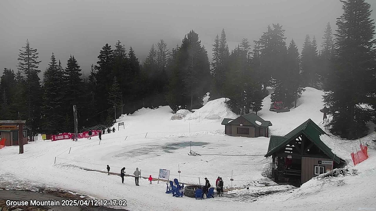 Webcam frame from Grouse Mountain at 2025/04/12 12:00