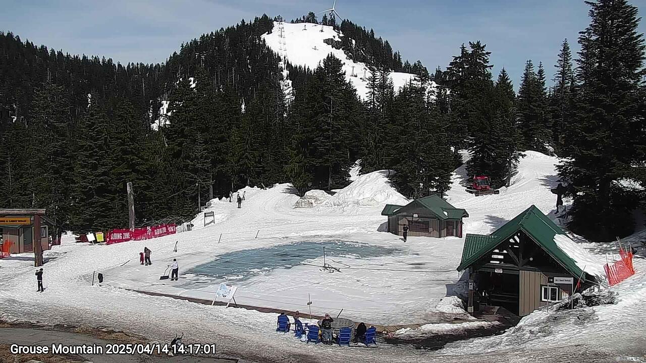 Webcam frame from Grouse Mountain on 2025/04/14