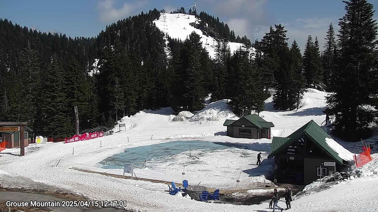 Webcam frame from Grouse Mountain at 2025/04/15 12:00