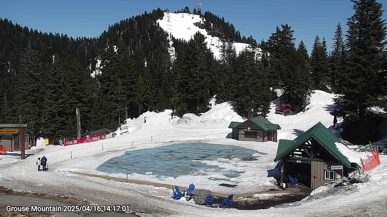 Webcam frame from Grouse Mountain on 2025/04/16