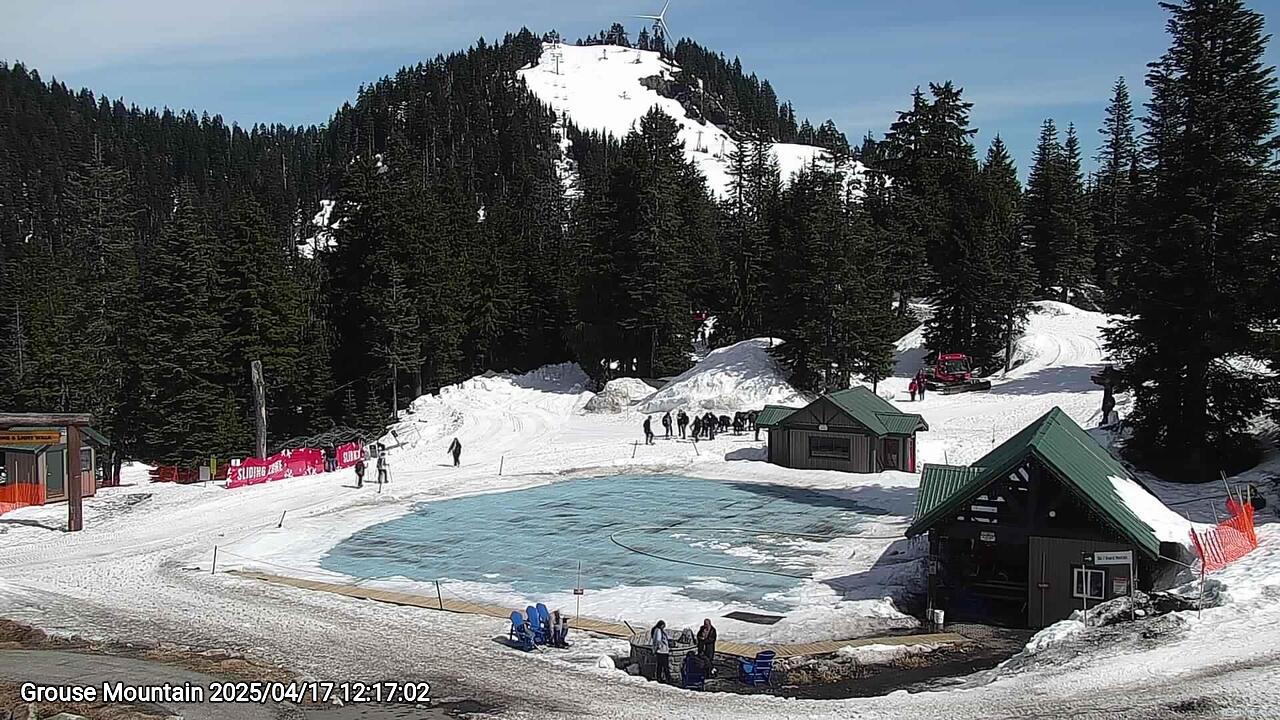 Webcam frame from Grouse Mountain at 2025/04/17 12:00