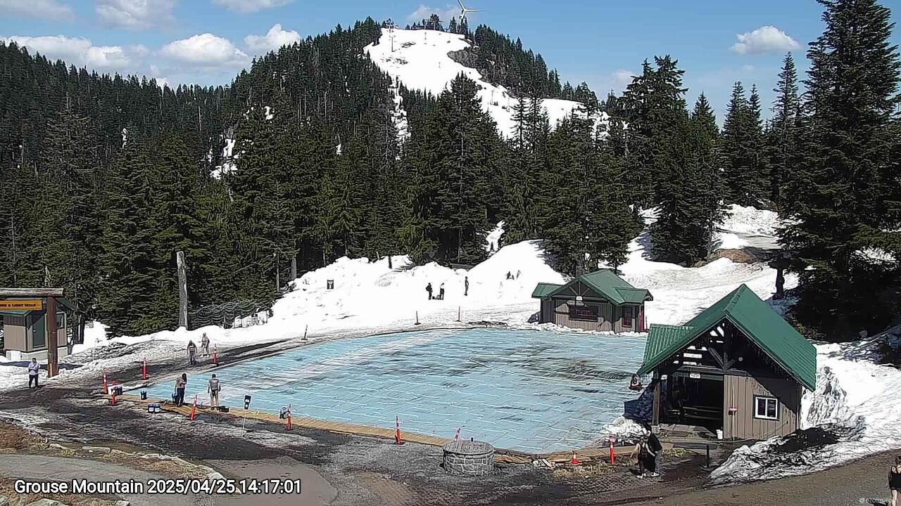 Webcam frame from Grouse Mountain on 2025/04/25