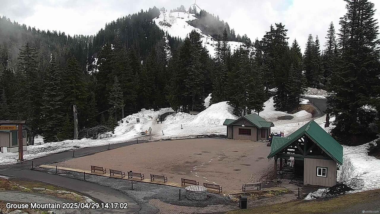 Webcam frame from Grouse Mountain on 2025/04/29
