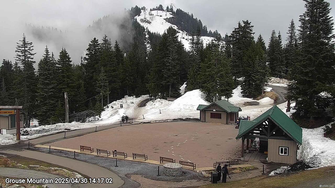 Webcam frame from Grouse Mountain on 2025/04/30