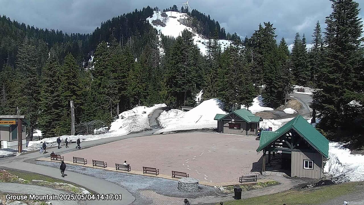 Webcam frame from Grouse Mountain on 2025/05/04