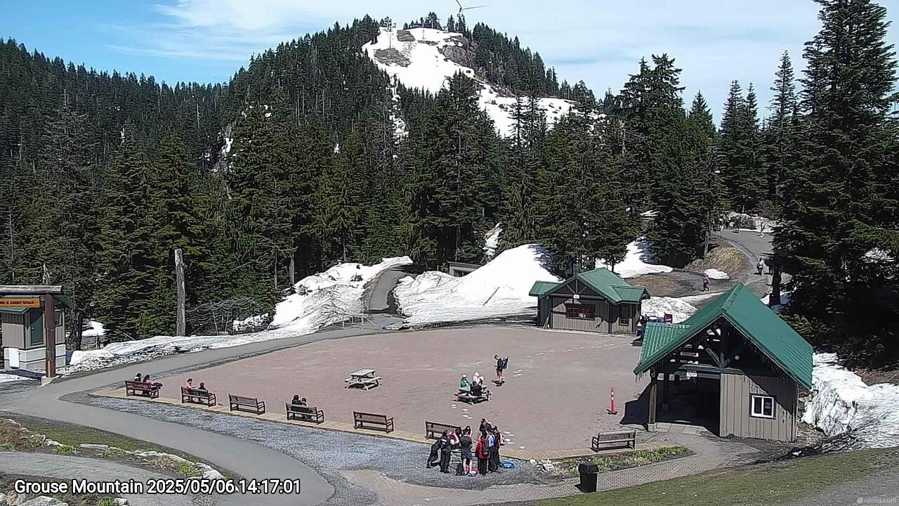 Webcam frame from Grouse Mountain on 2025/05/06