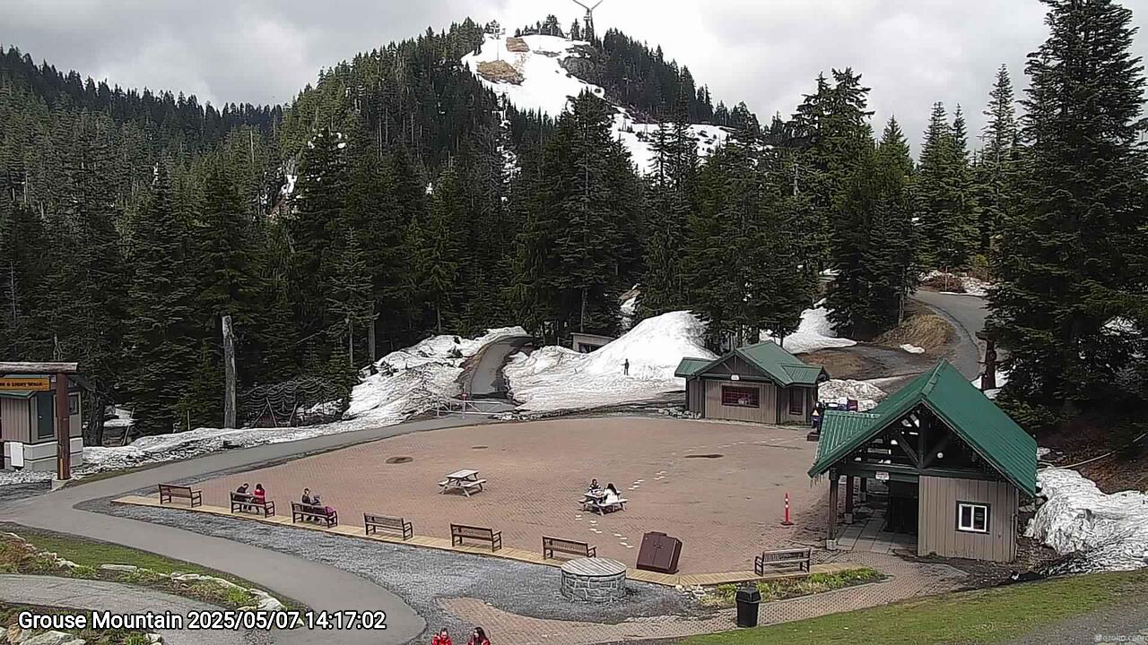 Webcam frame from Grouse Mountain on 2025/05/07