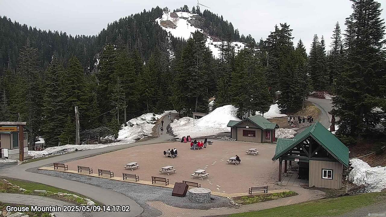 Webcam frame from Grouse Mountain on 2025/05/09