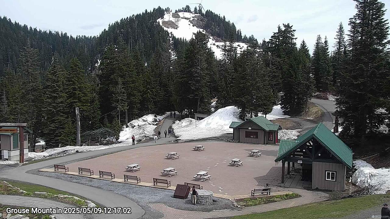 Webcam frame from Grouse Mountain at 2025/05/09 12:00