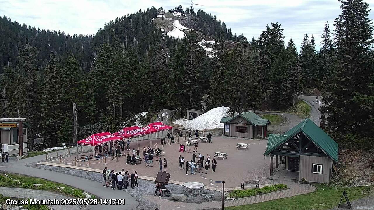 Webcam frame from Grouse Mountain on 2025/05/28