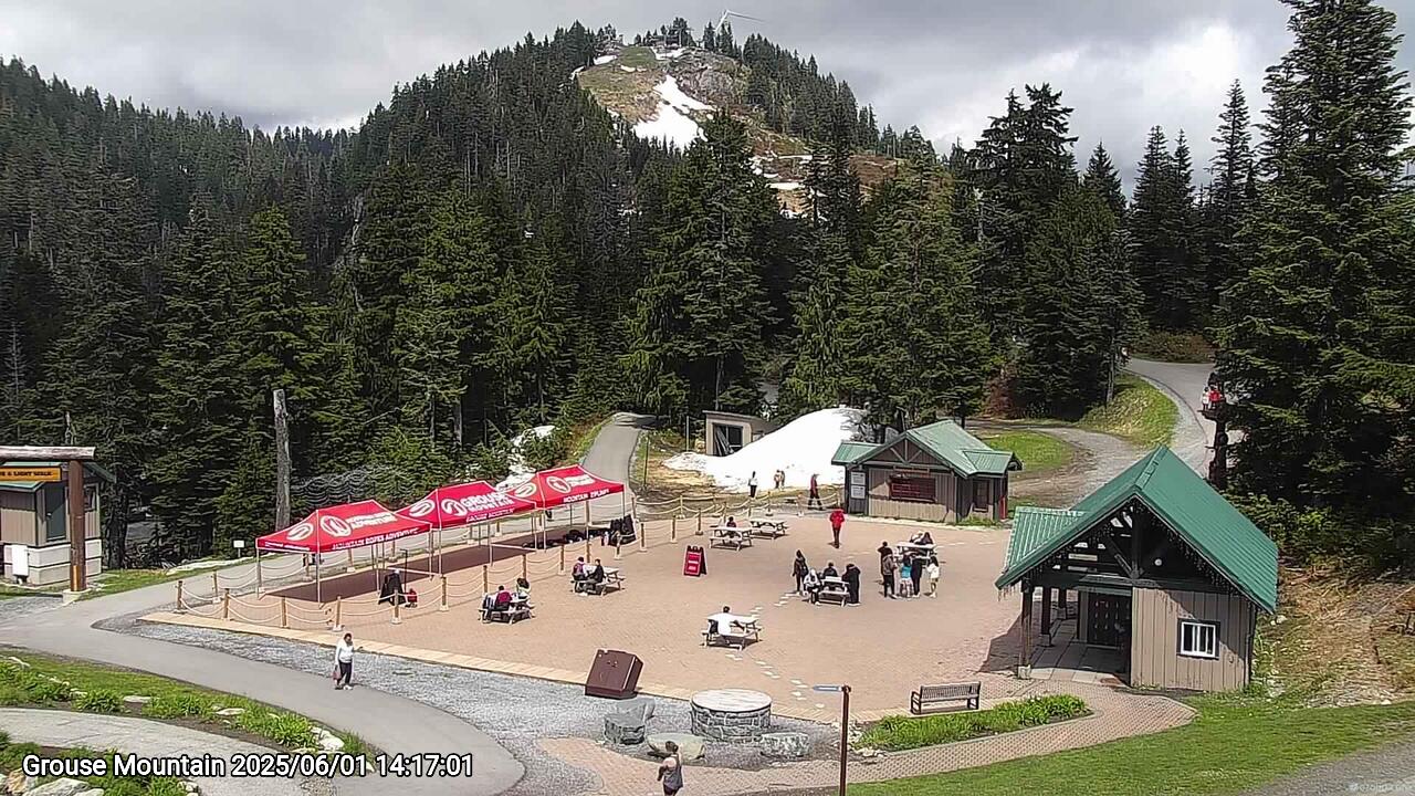 Webcam frame from Grouse Mountain on 2025/06/01