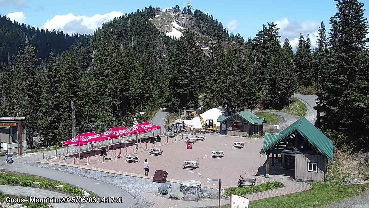 Webcam frame from Grouse Mountain on 2025/06/03