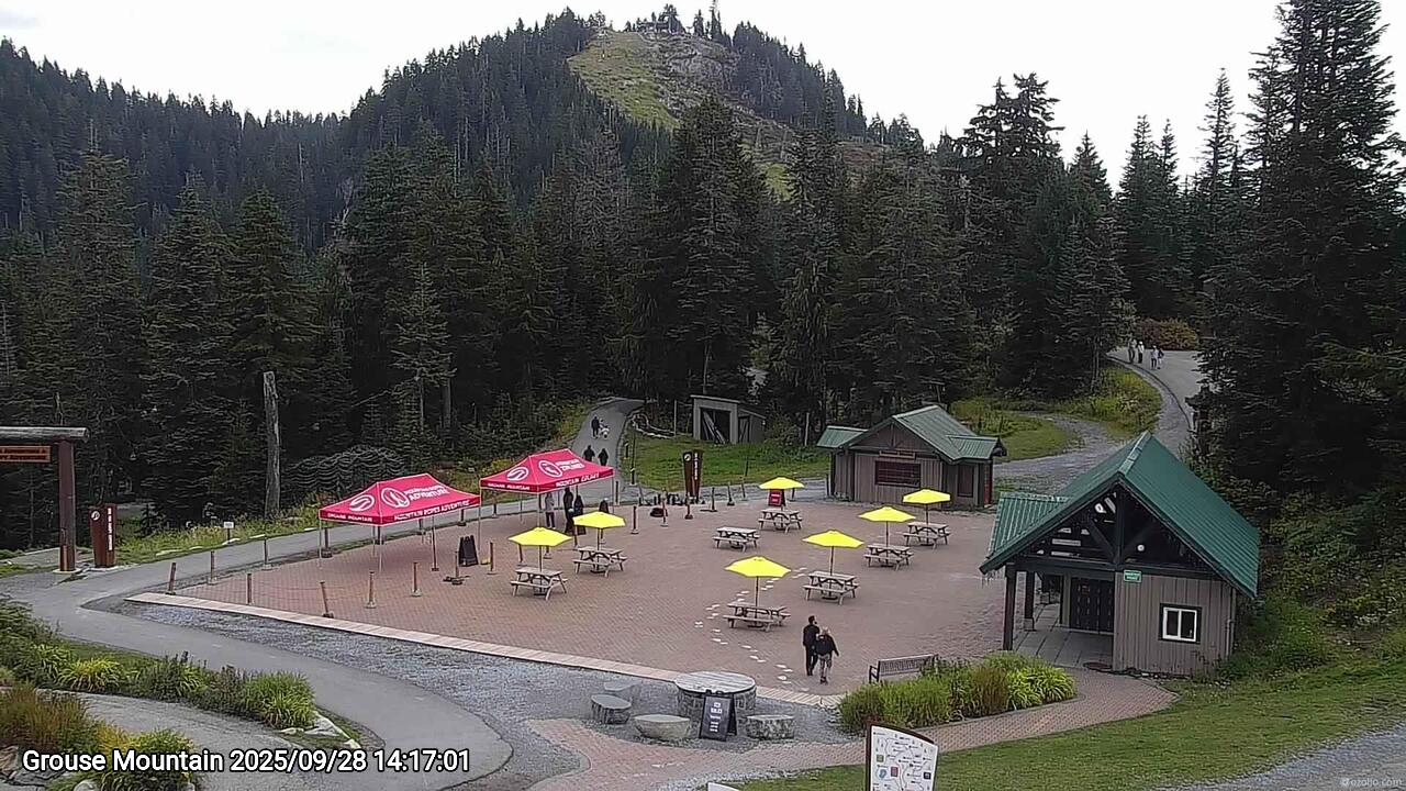 Webcam frame from Grouse Mountain on 2025/09/28