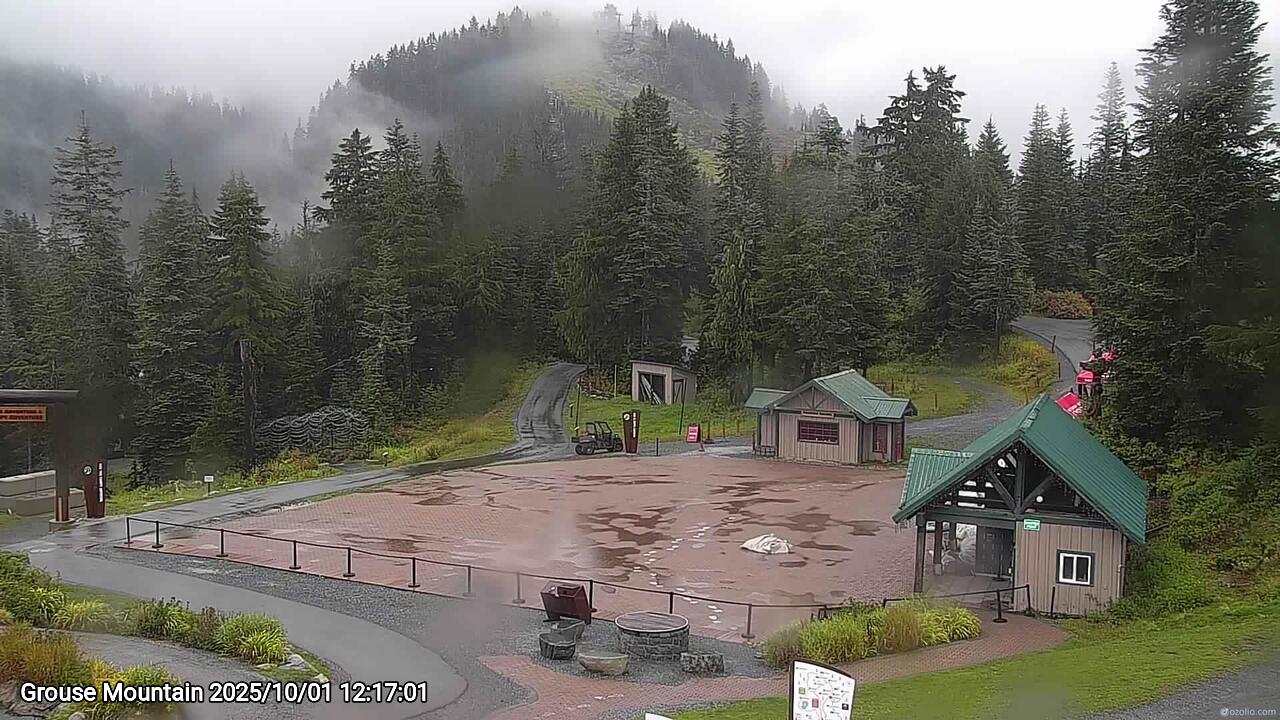 Webcam frame from Grouse Mountain at 2025/10/01 12:00