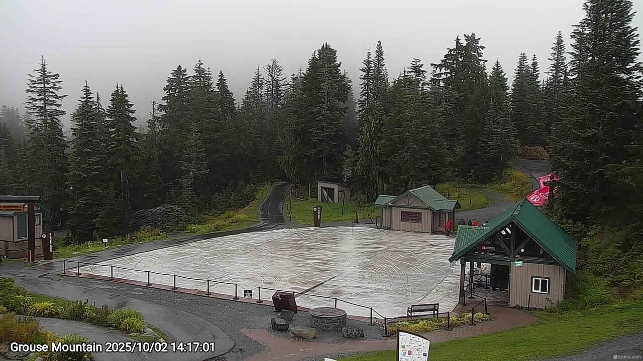 Webcam frame from Grouse Mountain on 2025/10/02
