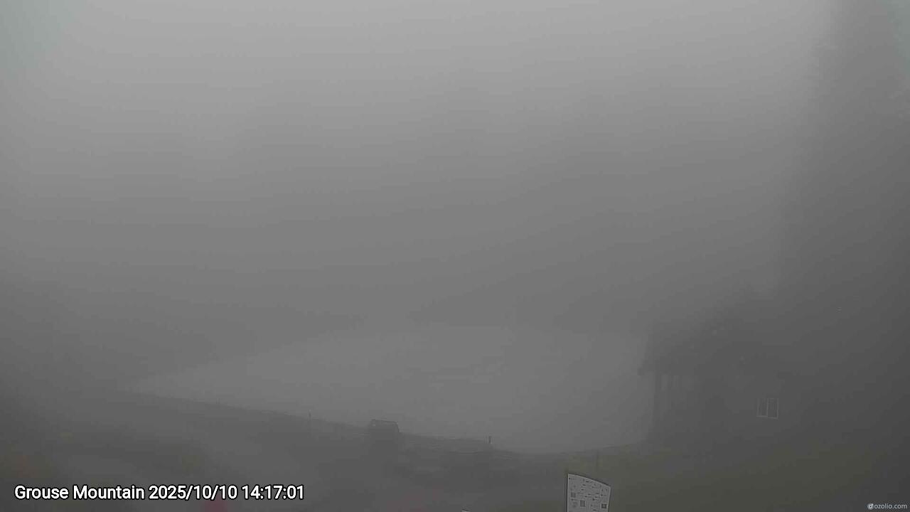 Webcam frame from Grouse Mountain on 2025/10/10