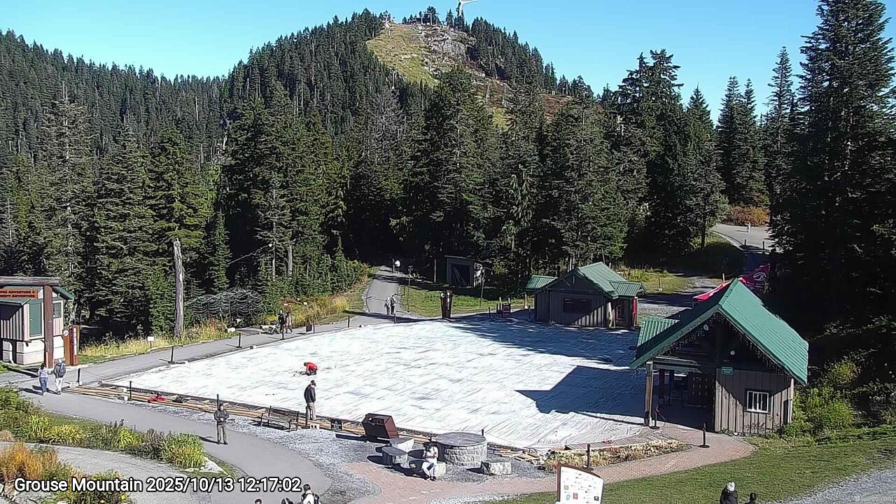 Webcam frame from Grouse Mountain at 2025/10/13 12:00