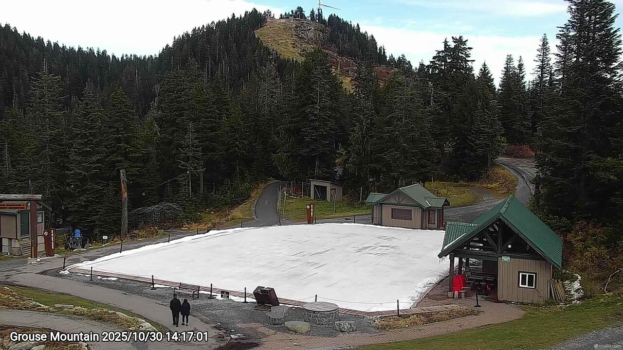 Webcam frame from Grouse Mountain on 2025/10/30