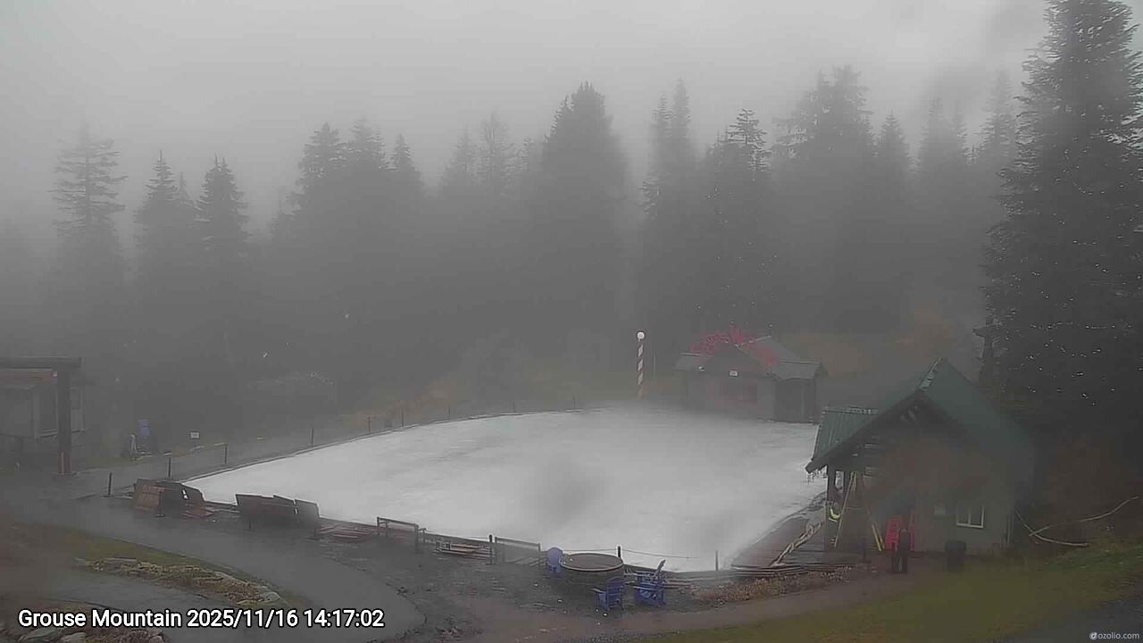 Webcam frame from Grouse Mountain on 2025/11/16