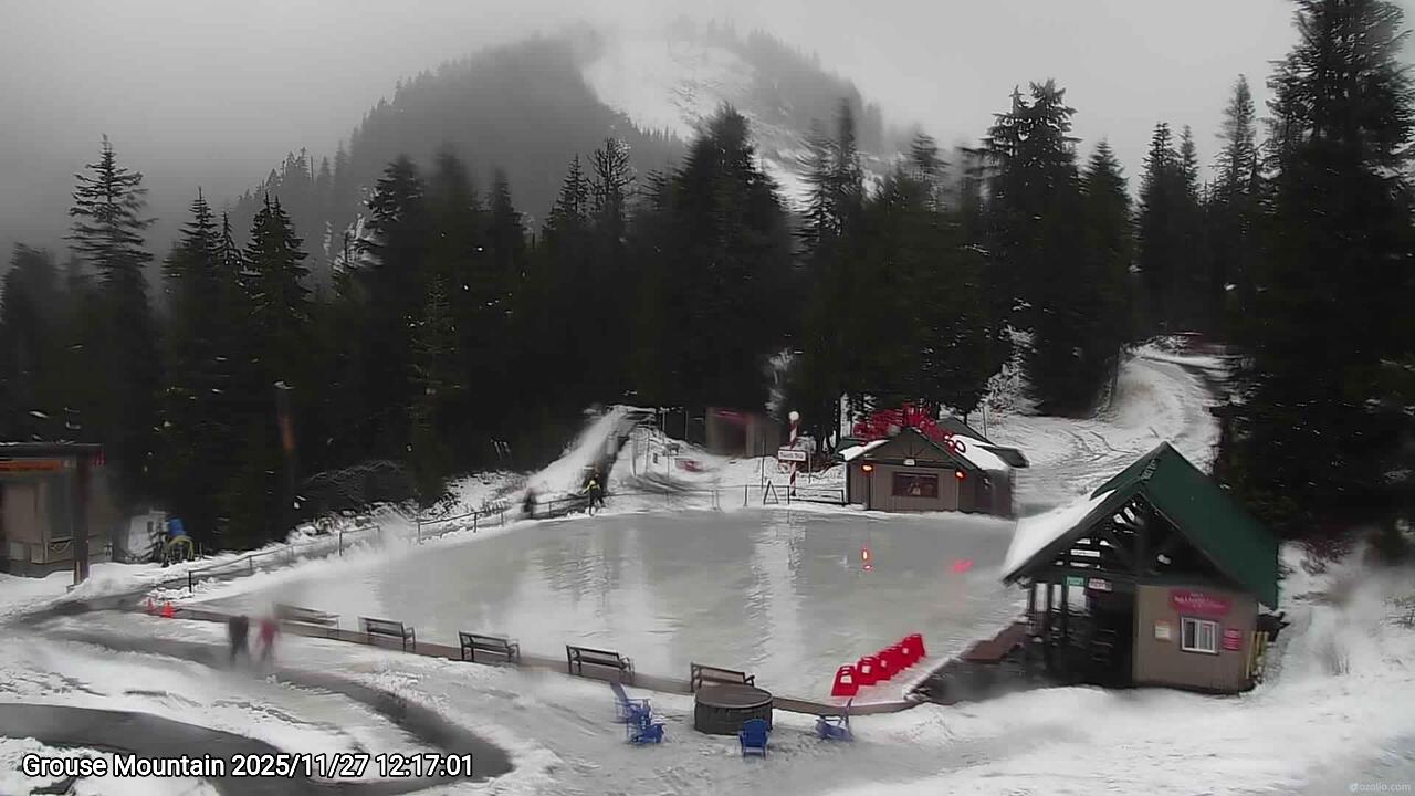 Webcam frame from Grouse Mountain at 2025/11/27 12:00