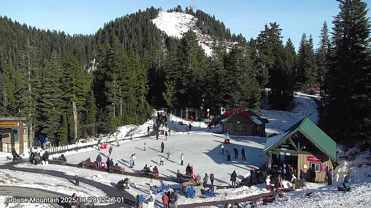 Webcam frame from Grouse Mountain at 2025/11/28 12:00