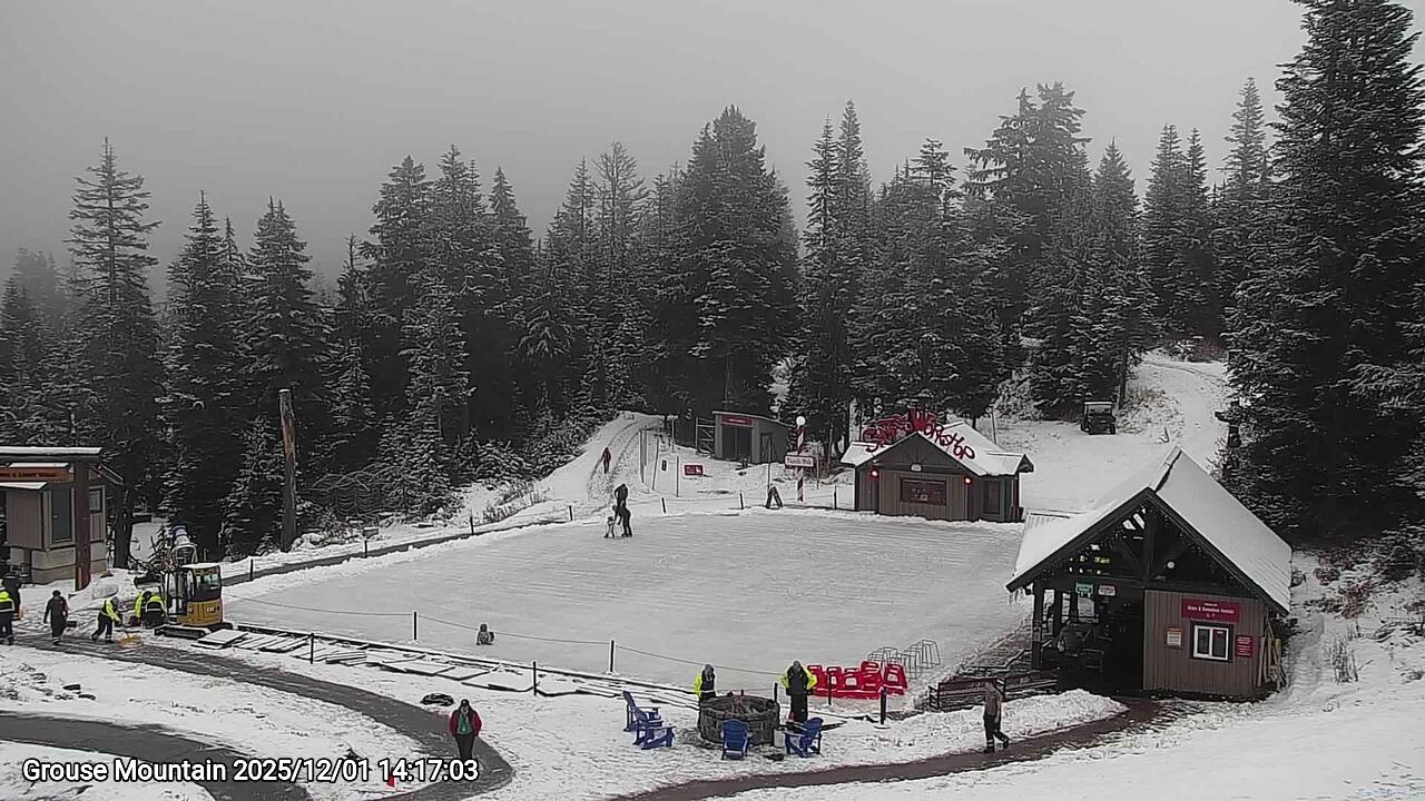 Webcam frame from Grouse Mountain on 2025/12/01