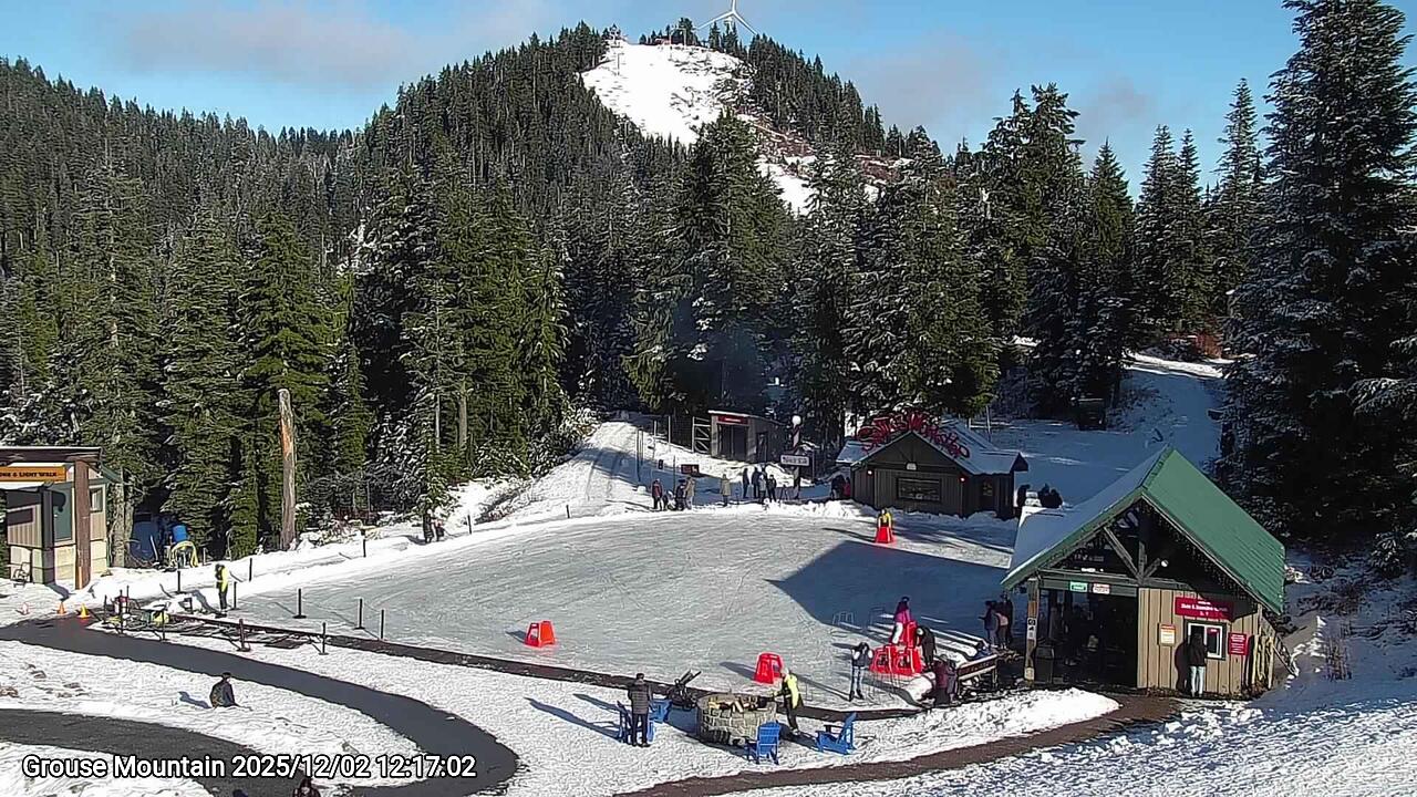 Webcam frame from Grouse Mountain at 2025/12/02 12:00