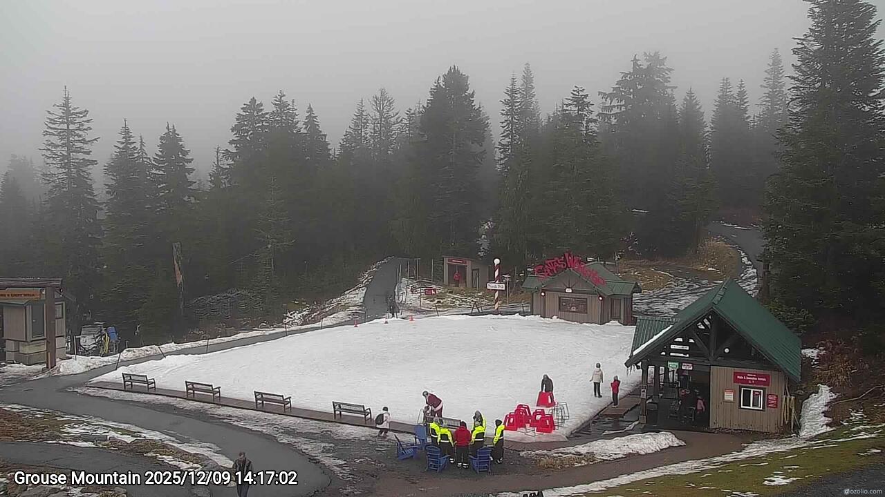 Webcam frame from Grouse Mountain on 2025/12/09