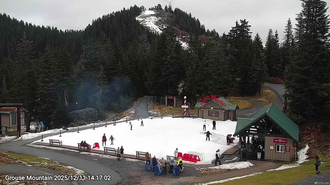 Webcam frame from Grouse Mountain on 2025/12/11