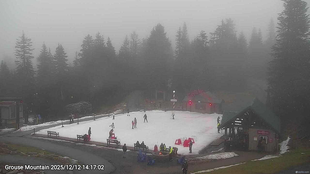 Webcam frame from Grouse Mountain on 2025/12/12