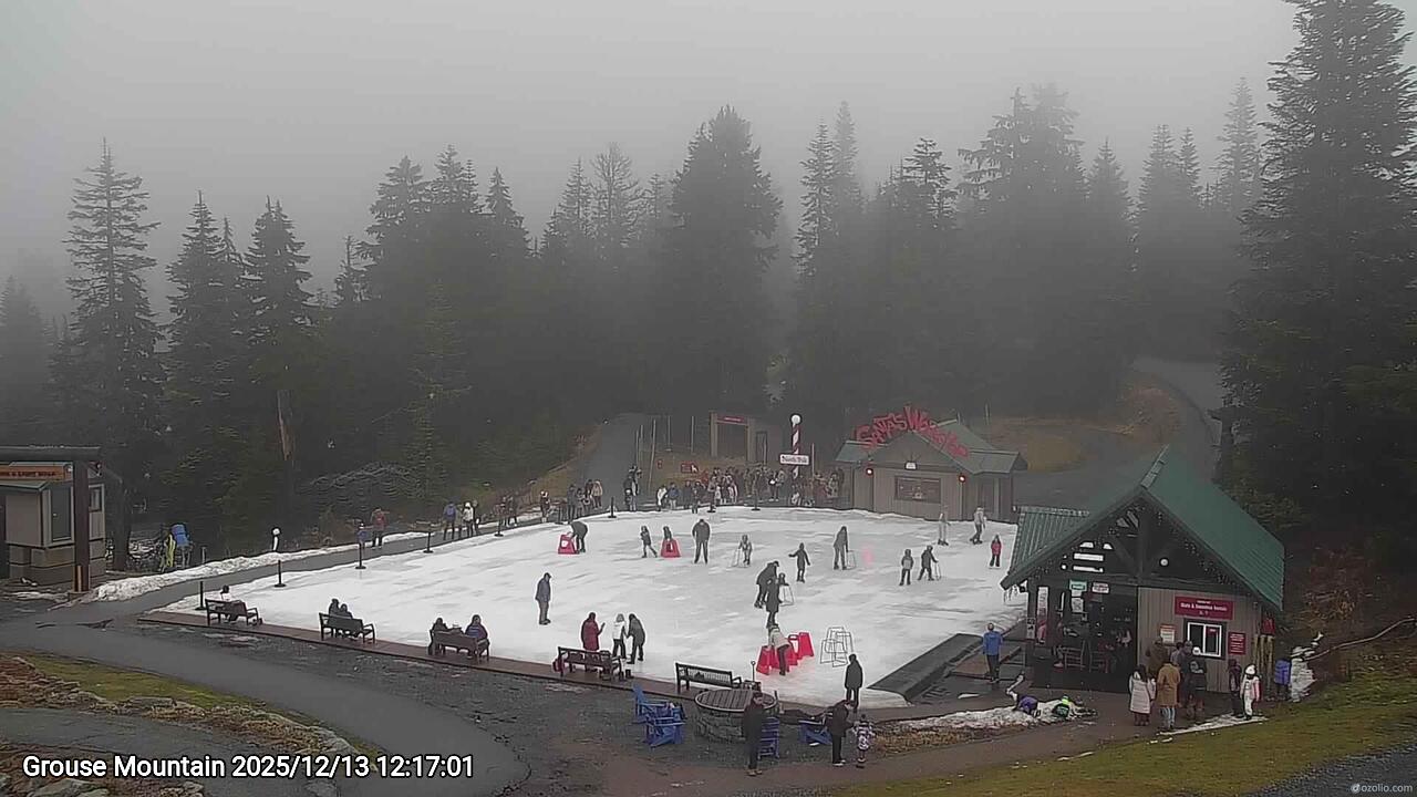 Webcam frame from Grouse Mountain at 2025/12/13 12:00
