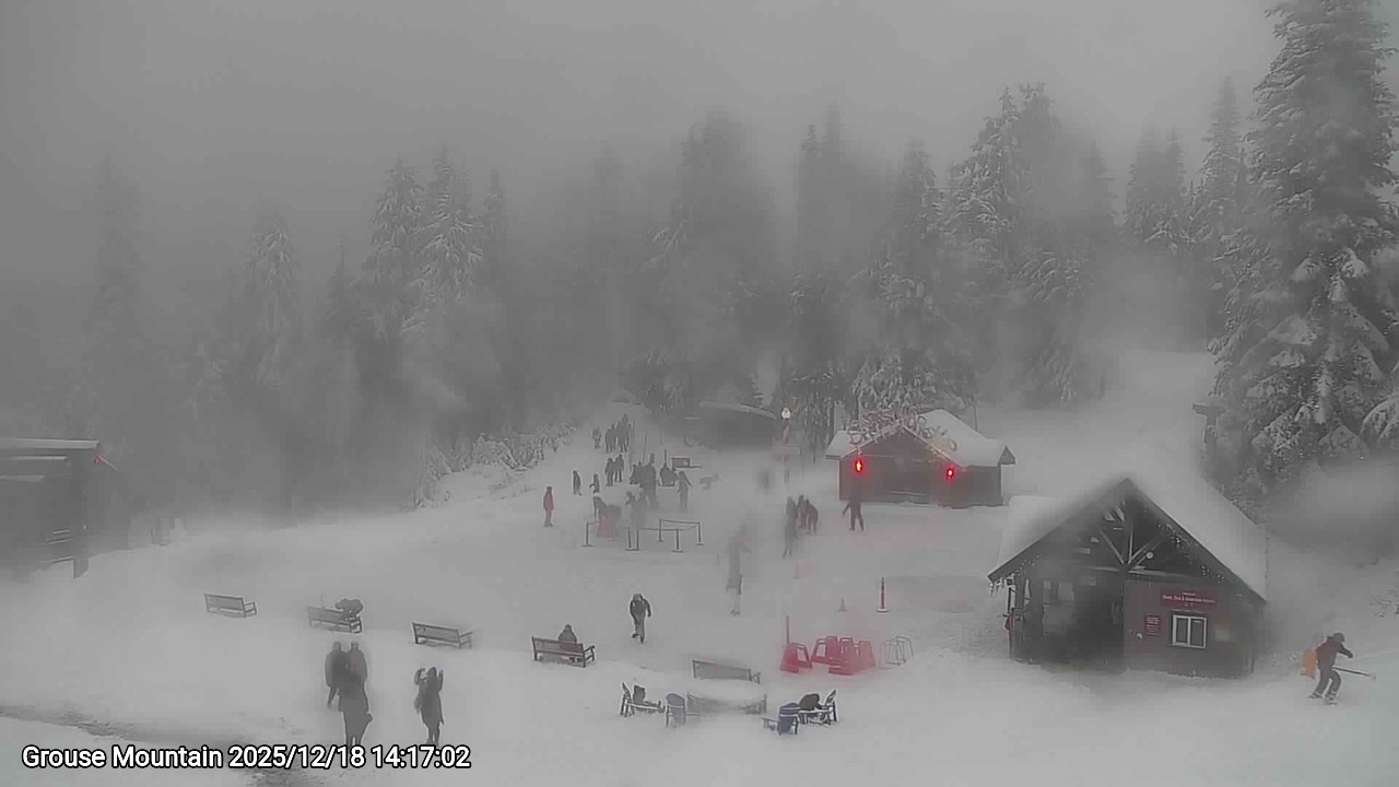 Webcam frame from Grouse Mountain on 2025/12/18
