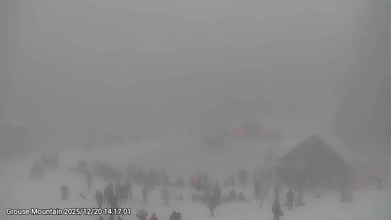 Webcam frame from Grouse Mountain on 2025/12/20