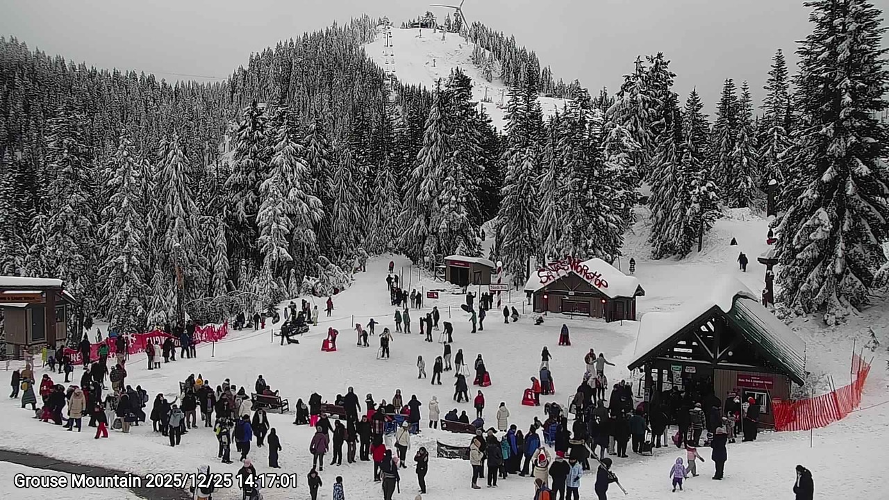 Webcam frame from Grouse Mountain on 2025/12/25